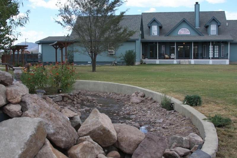 Davis Mountains Inn (Adults Only) Fort Davis Exteriör bild
